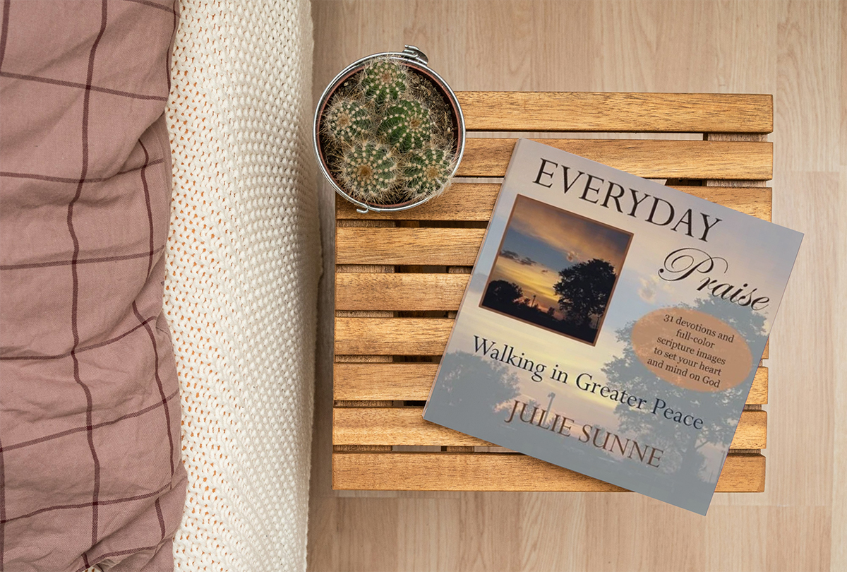 Everyday Praise by Julie Sunne